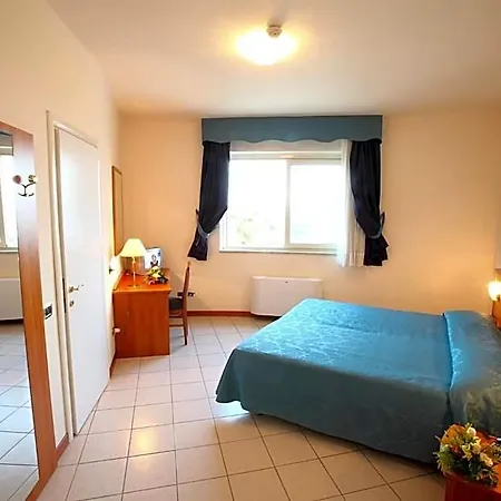 Hotel Il Partenone 4*